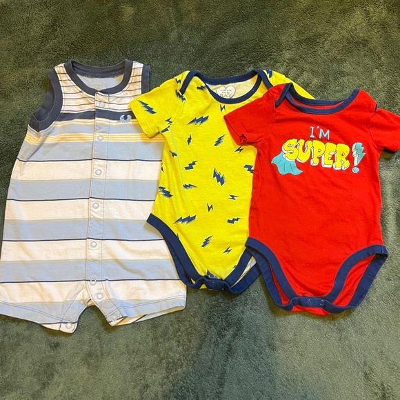 9M  BABY CLOTHES 7-Piece Set - Picture 2 of 3